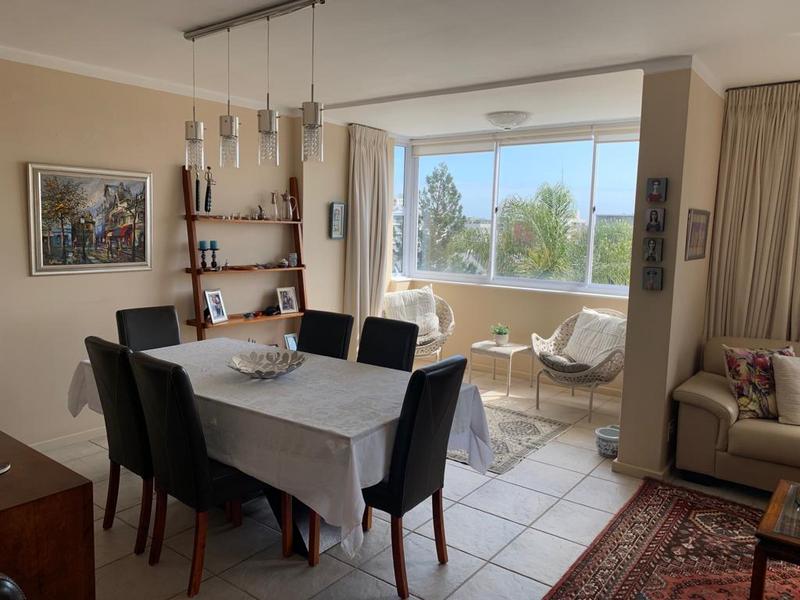 2 Bedroom Property for Sale in Sea Point Western Cape